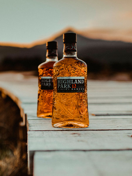 Бутылка шотландского виски Highland Park