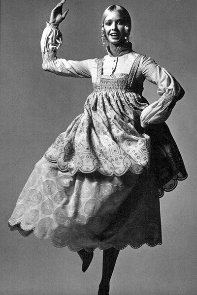 Дизайнерское платье шотландца Билла Гибба
