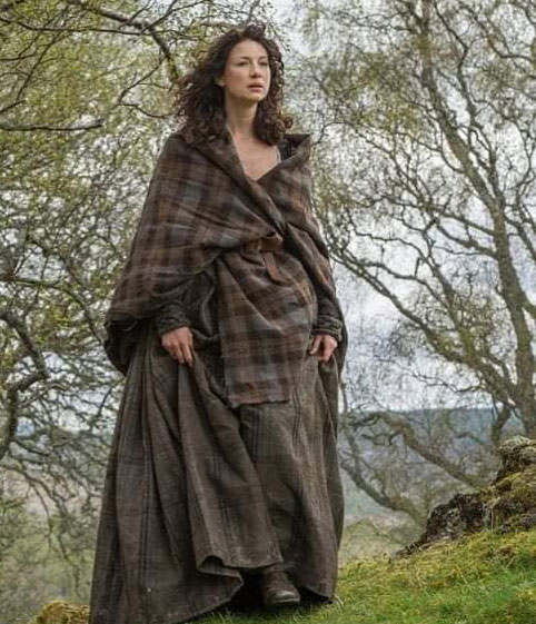 Арисэд в женском шотландском костюме